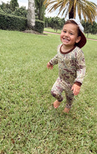 Load image into Gallery viewer, Florida Antler Two piece Jammies Green