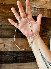 Load image into Gallery viewer, Mini Torpedo choker Sterling Silver Pearls