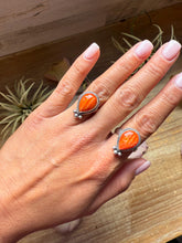 Load image into Gallery viewer, Orange Spiny Oyster Sterling Silver Ring – Size 7 or 10